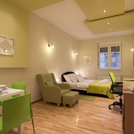 Apartment Forest Belgrado Quarto foto