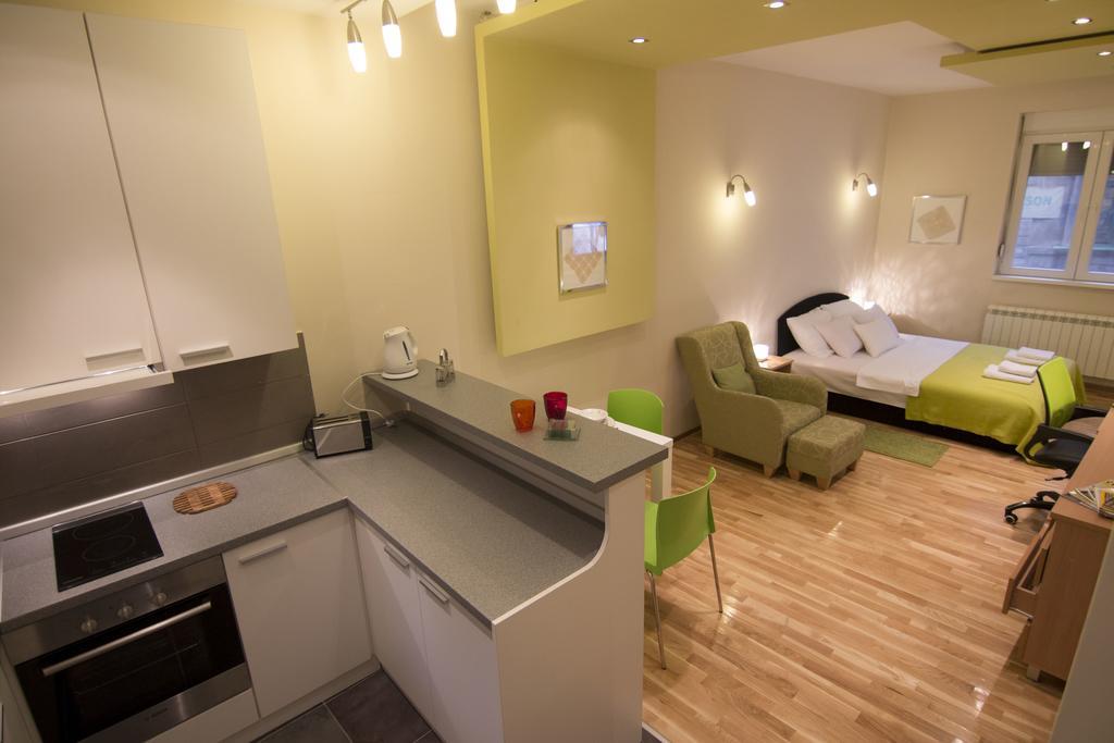 Apartment Forest Belgrado Quarto foto