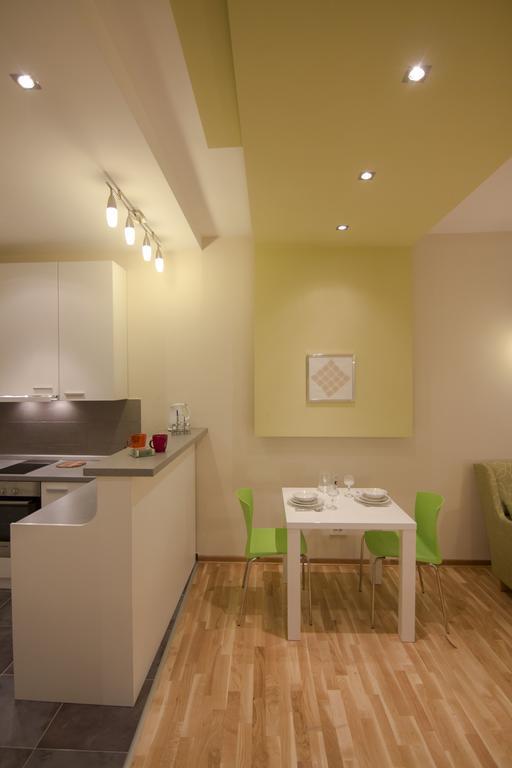 Apartment Forest Belgrado Quarto foto
